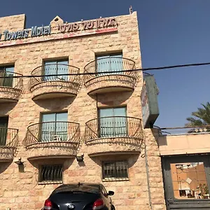 אכסניה אכסניית פולטי טאוורס