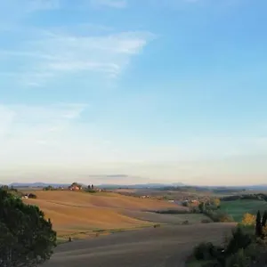 agriturismo-la-terrazza-sul-mangia.it-tuscanyhotel.com/