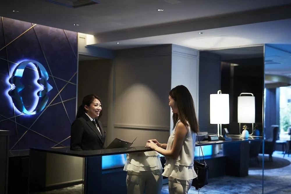 Cross Hotel Osaka