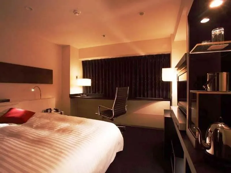 ****  Cross Hotel Osaka Japan