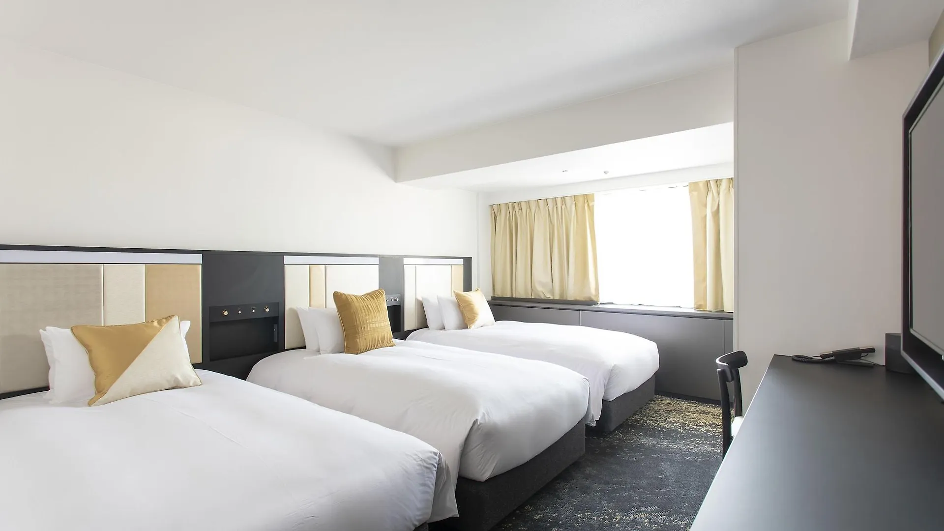 Cross Hotel Osaka 4*,  Japón